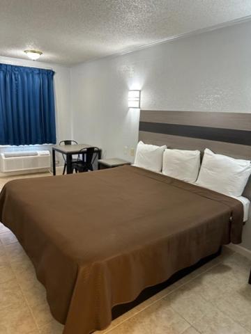 Executive Inn Mercedes Weslaco Екстериор снимка